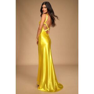 Lulus Perfectly Classy Yellow Satin Strappy Maxi Dress Size M NWT